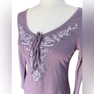 Ludi lavender purple gray blouse with floral embroidery and silver sequins